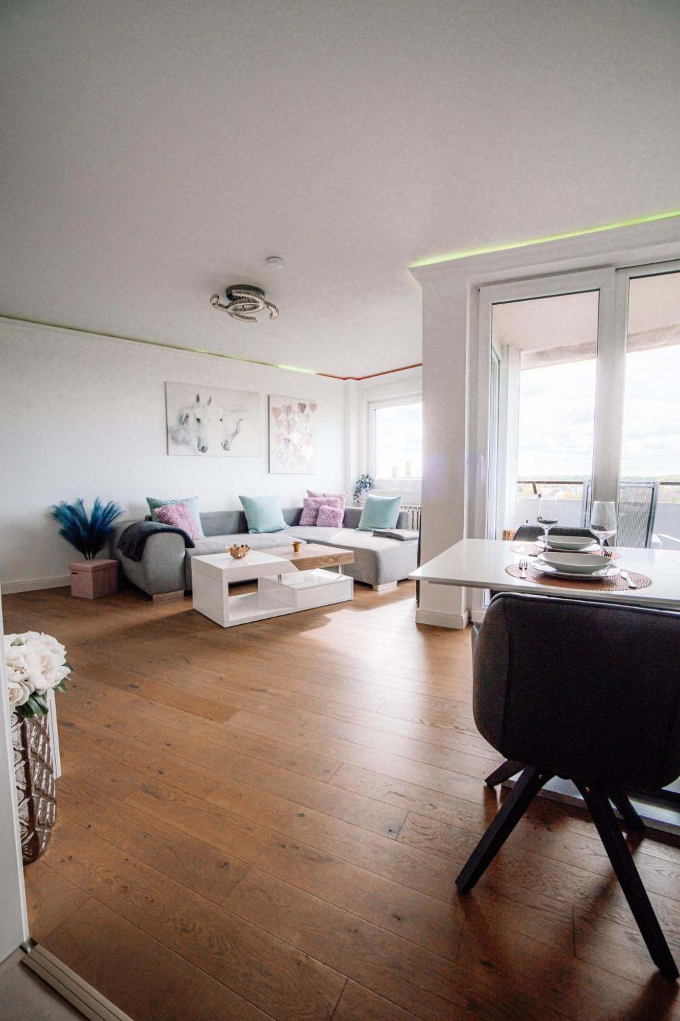 וולפסבורג Apartment Am Neuen Teich -Balkon- 4 Personen -Waschmaschine מראה חיצוני תמונה
