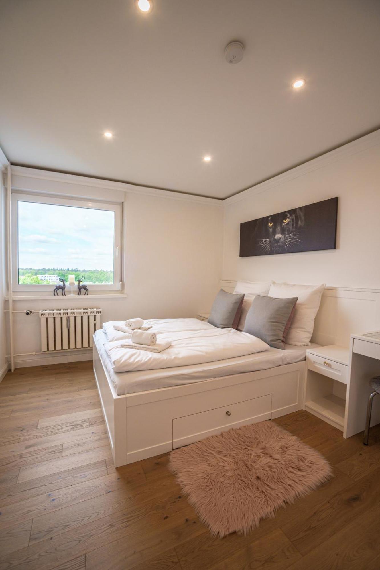 וולפסבורג Apartment Am Neuen Teich -Balkon- 4 Personen -Waschmaschine מראה חיצוני תמונה